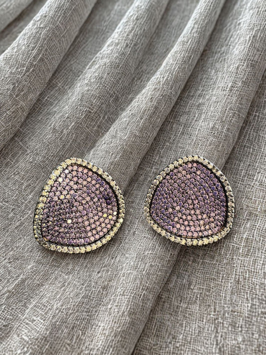 Radiance Curve Studs