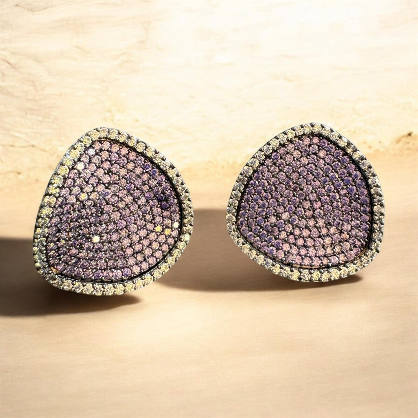 Radiance Curve Studs