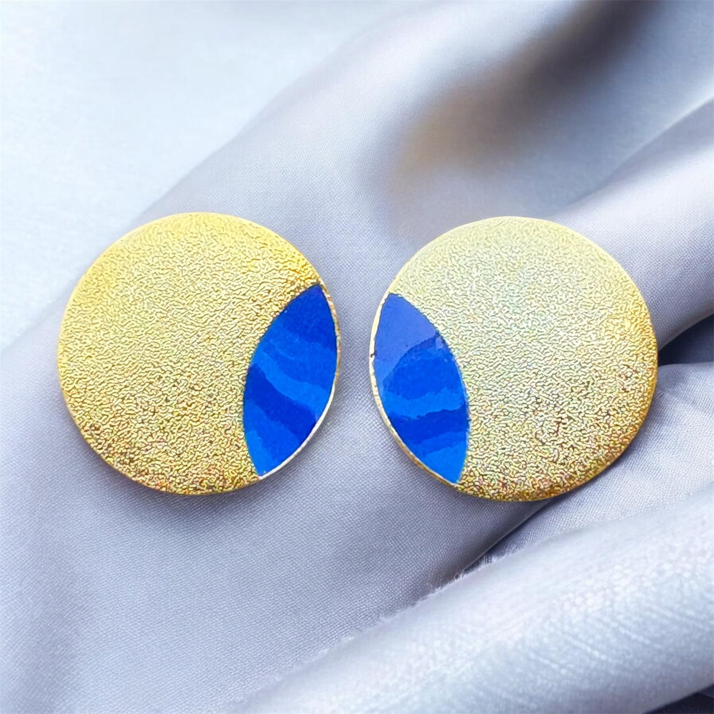 Wave Edge Studs